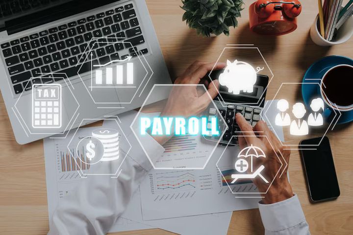 Payroll Tools for Small Businesses: Features & Compliance Tips