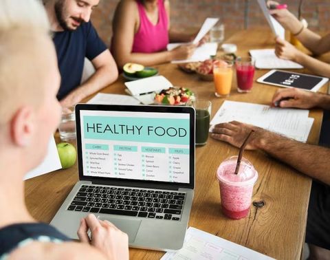 Healthy Lifestyle Guide for Working Professionals: Tips and Daily Habits for Better Living