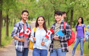 Best Countries to Study Abroad: Top Picks & Student Benefits
