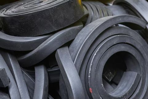 Rubber Manufacturing Process Explained: Production Methods, Machinery & Industrial Applications